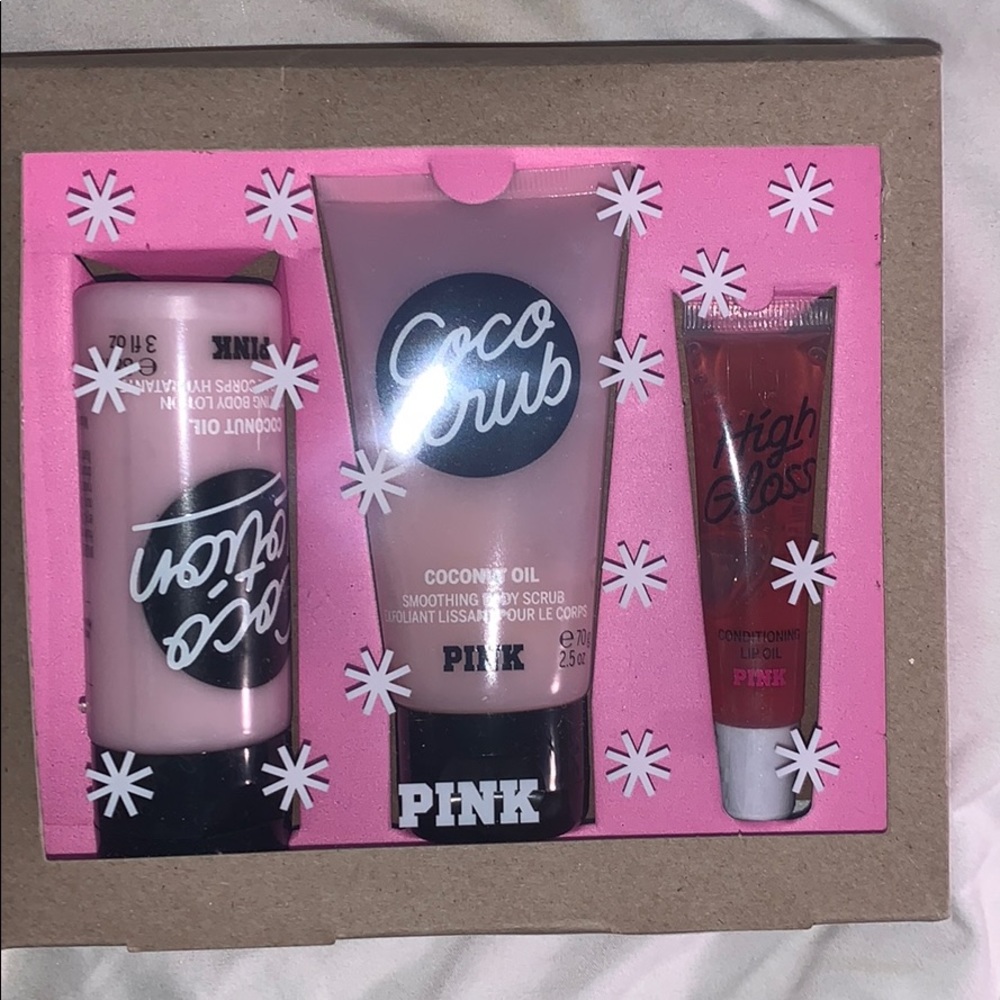 Coconut scented set